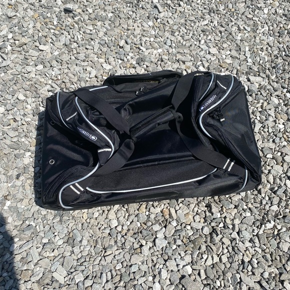 COPY - Ogio rolling bags - Picture 3 of 6